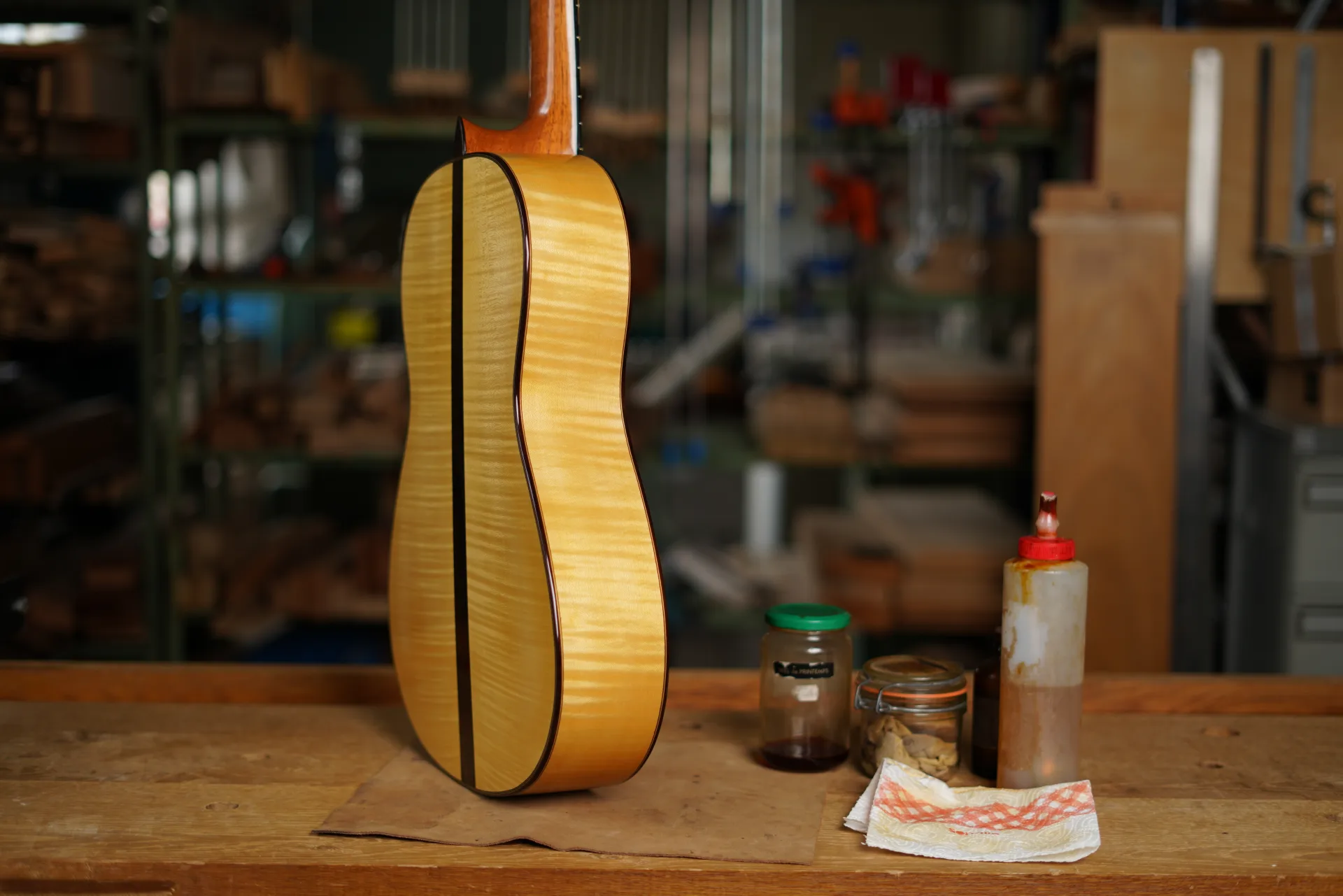 Uniform colour requires a consistent pad path across the entire instrument — lingering too long in one spot creates darker patches