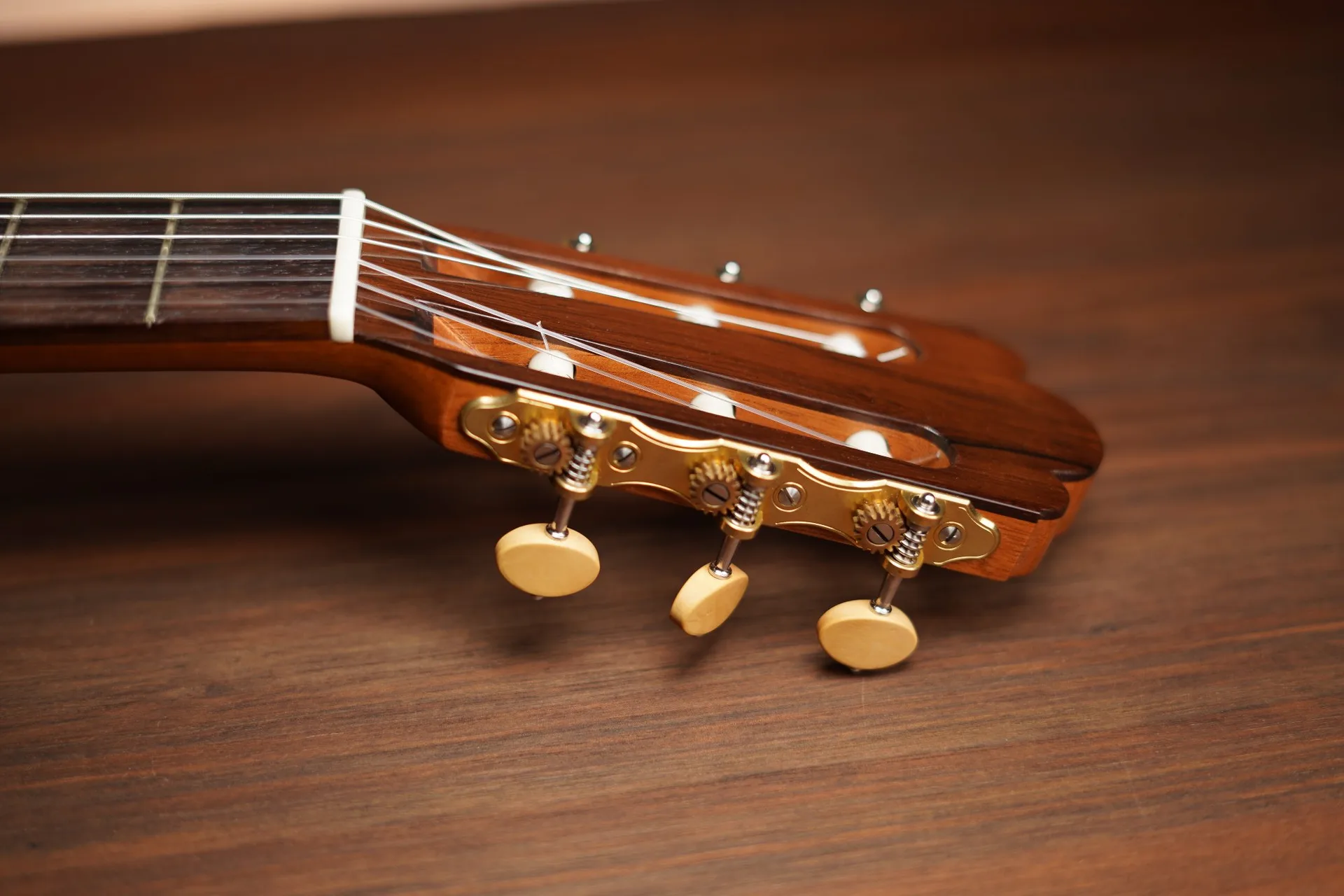 N°33 — photo 6 of 8