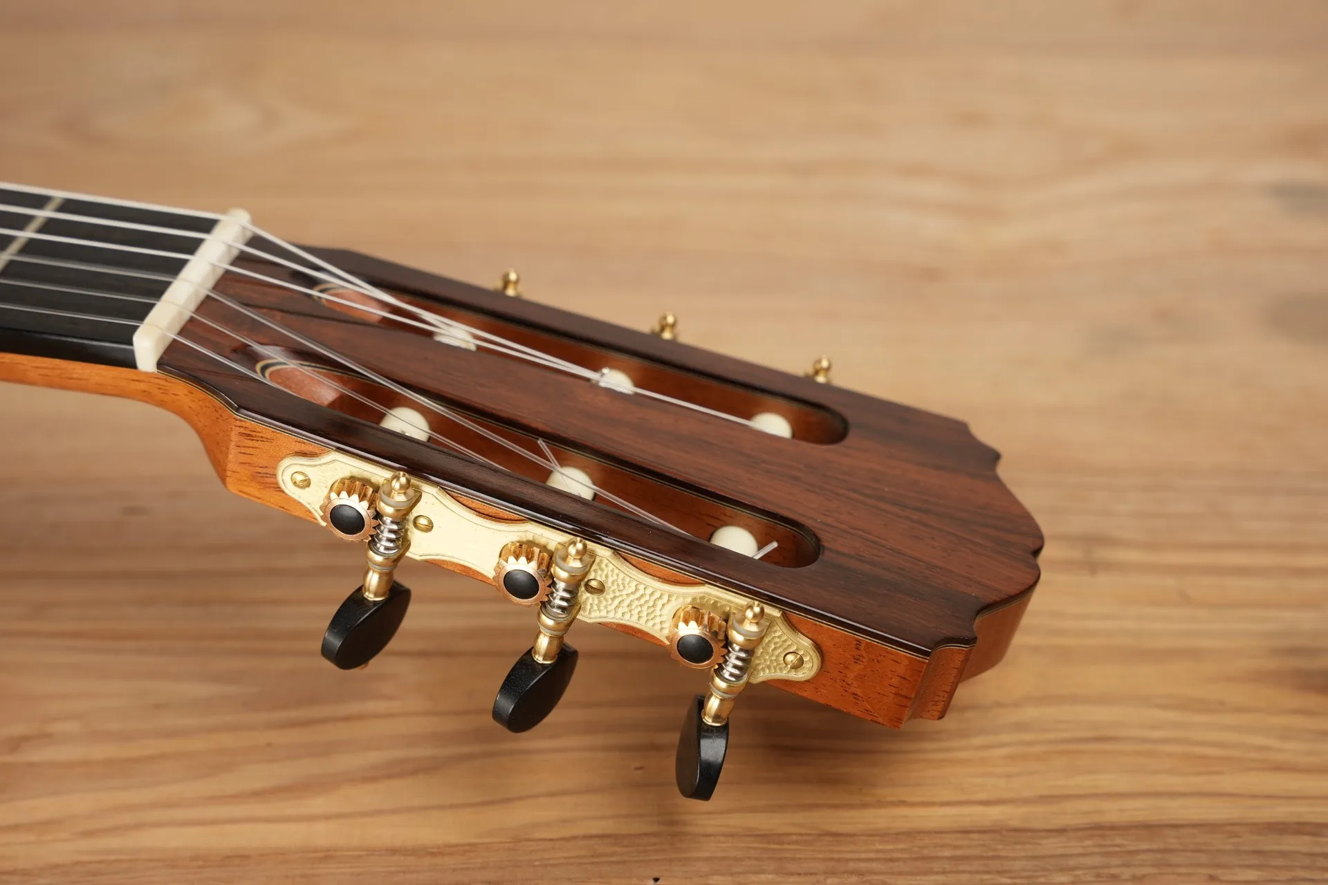 N°74 — photo 4 of 9